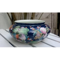 Hndmalet potteskjuler