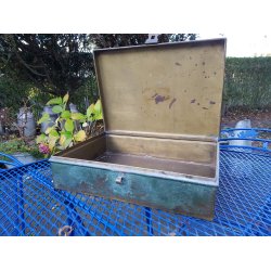 Gammel vrdiboks i messing