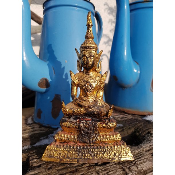 Antik Rattanakosi Buddha