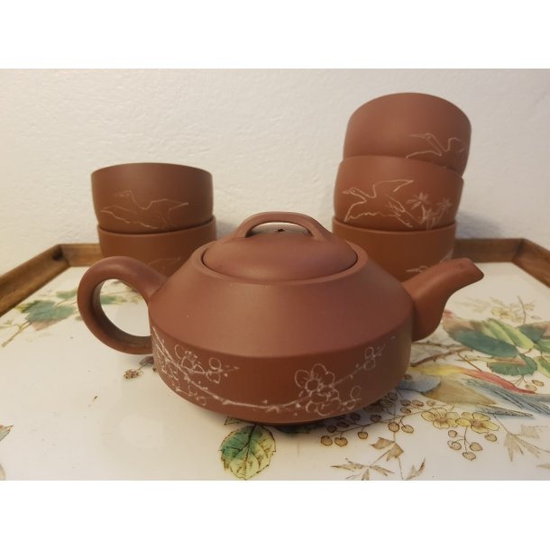 Gammel kinesisk tepotte og 5 kopper