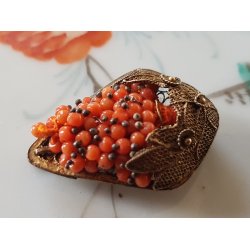 Antik Kinesisk trklde clips i slv og koral