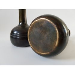Art Deco vaser af massivt patineret bronze