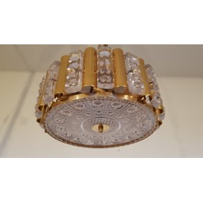 Vitrika med glas af Carl Fagerlund