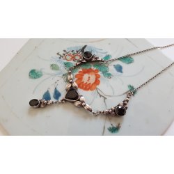 Gammel halssmykke i slv med onyx