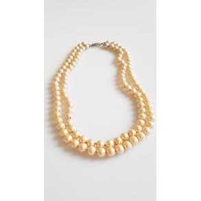 Vintage dobbelt perlekde i rosa nuancer prydet med ls i slv