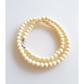 Vintage halskde i ben (sandsynligvis elfenben) med ls i slv