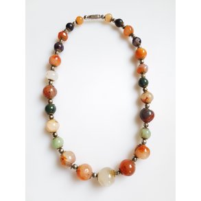 Retro halskde med forskellige agater