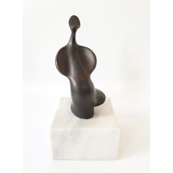 Retro skulptur i patineret bronze p sokkel af marmor B.G '77