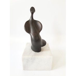 Retro skulptur i patineret bronze p sokkel af marmor B.G '77