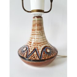 Sholm bordlampe i keramik
