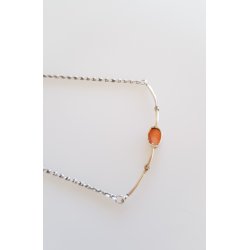 Flot retro halssmykke i slv prydet med koral