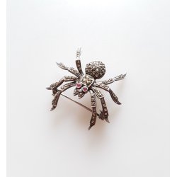 Vintage broche i s�lv med markasitter og rubiner