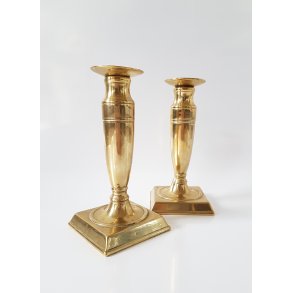 Tulipan lysestager i messing