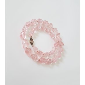 Erik Poul Fenster halskde i rosakvarts med slv ls