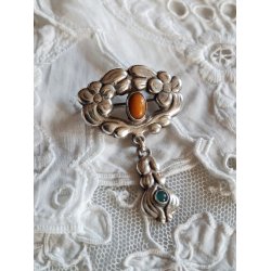 Art Nouveau broche i s�lv prydet med rav og gr�n agat