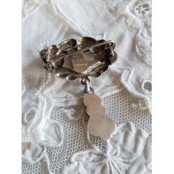 Art Nouveau broche i s�lv prydet med rav og gr�n agat