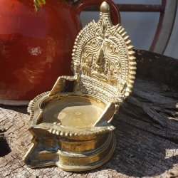 Antik orientalsk rejse alter i bronze