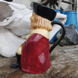 Staffordshire Cavalier Toby Jug hndmalet krus