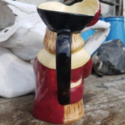 Staffordshire Cavalier Toby Jug hndmalet krus