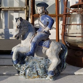 L.Hjorth Bornholm figur