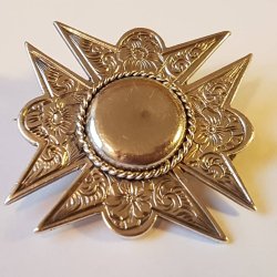 Sknvirke broche i slv