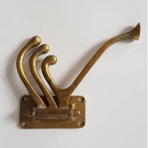 Gammel flerkrogs knagei messing