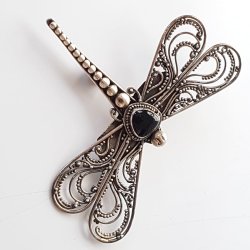 Sknvirke slv broche med onyx