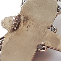 Sknvirke slv broche med onyx