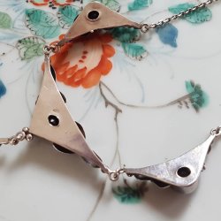 Gammel halssmykke i slv med onyx