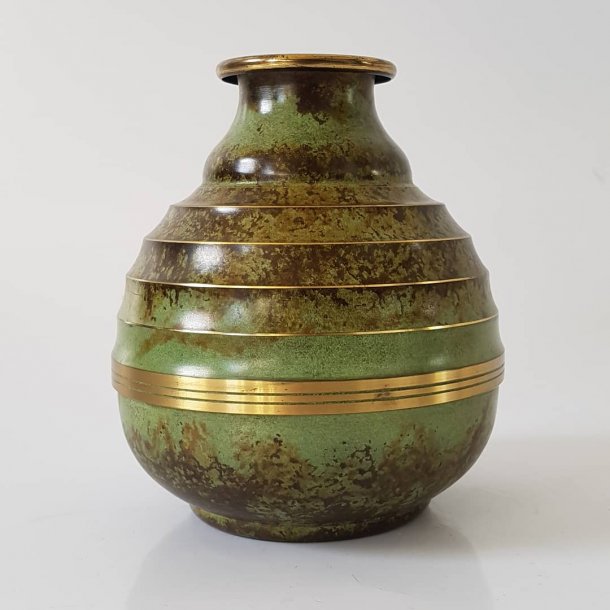 Art Deco bronze vase SV.M Handarbete