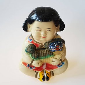 Gammel Kinesisk sparebsser i ler