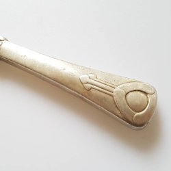 Sknvirke middagskniv i 3 trnet slv