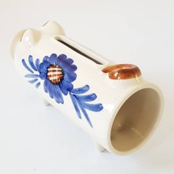 Aksini plsegris i keramik