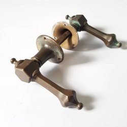 Gammel drgreb i bronze