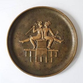 Arne Basse fad i patineret bronze