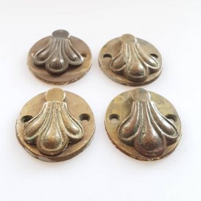 Gamle ngleskilte i messing