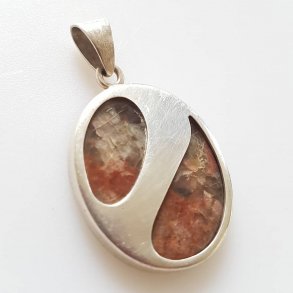 N.E FROM vedhng i slv med bornholmsk granit