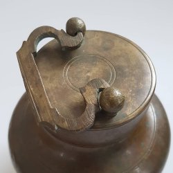 Svensk bronze krukke / varmebeholder