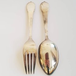 Spiseske og spisegaffel i 2 trnet slvplet, Kolonihave Forbundet for Danmark