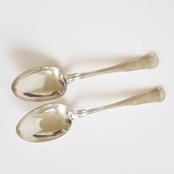 Brendt Kollling dobbeltriflet spiseske/suppeske i tretrnet slv