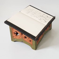 Gammel bogholder/bogsttte i bemalet tr