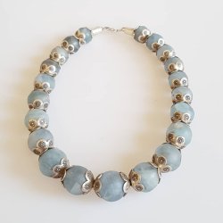 Retro robust halssmykke i bl aragonit prydet med slv