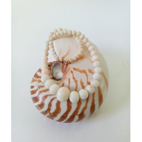 Vintage halskde af hvid koral 