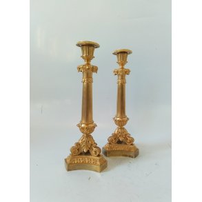 Antikke franske lysestager af lueforgyldt bronze