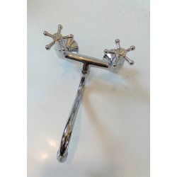 Toni Christiansborg i krom 