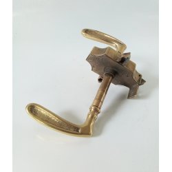 Antik lsekasse med drgreb 