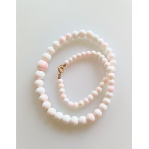 Vintage halskde i hvid koral 