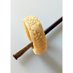 Art Deco celluloid armbnd 