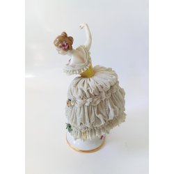 Mller &amp; Co- Volkstedt porceln figur 