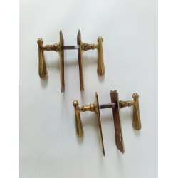 Gammel drgreb p langskilt i messing 